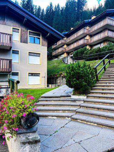 Monolocale in centro a Campiglio, ad 80mt dagli impianti - Apartment - Madonna di Campiglio