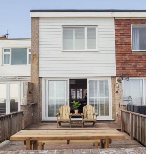 The Beach Box By Air Premier in Seaforde