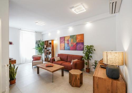 Ad Oriente, La Maddalena