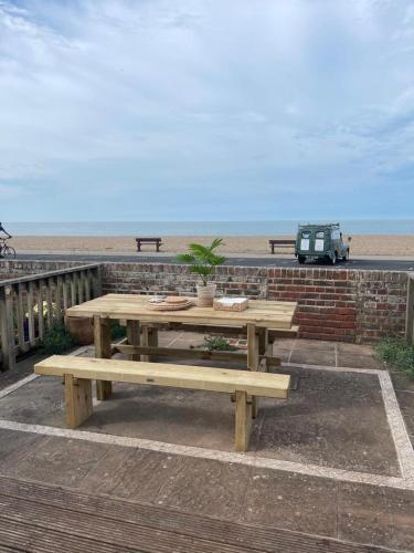 The Beach Box By Air Premier in Seaforde