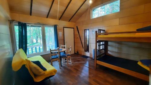 Kempings Ezerpriedes in Burtnieki