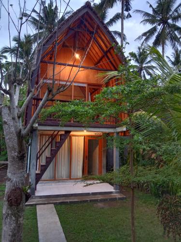 Jungle House - surf & stay Room Type - Double Room with Patio
