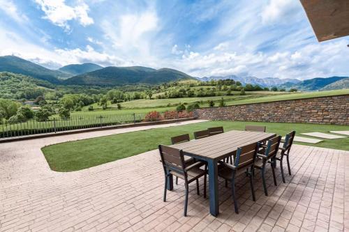 Létesítmények, Casa ideal para 10 personas con amplia terraza y vistas in Montella