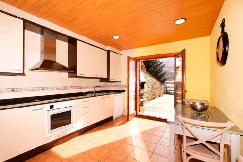Létesítmények, Casa ideal para 10 personas con amplia terraza y vistas in Montella