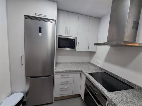 Altamira White & Bright in Poligono de San Isidro