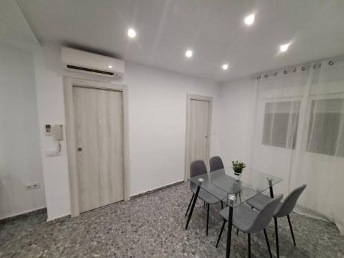 Altamira White & Bright in Poligono de San Isidro