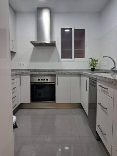 Altamira White & Bright in Poligono de San Isidro