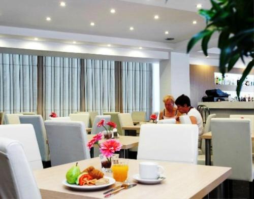 erdem city hotel andifli mah bi kmaz sok no1 kas turkey tr 7580 hostal splendid gran va 15 5 a madr
