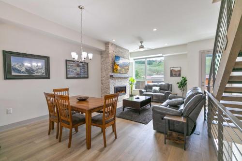 Fourth Street Crossing Whitewater Townhome Upscale Silverthorne Getaway
