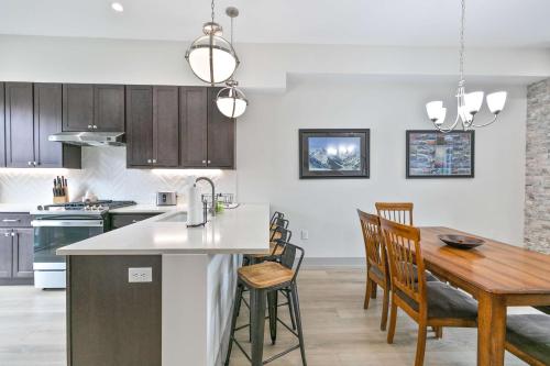 Fourth Street Crossing Whitewater Townhome Upscale Silverthorne Getaway in Silverthorne, USA