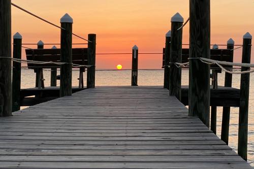 Serenity On The Bay