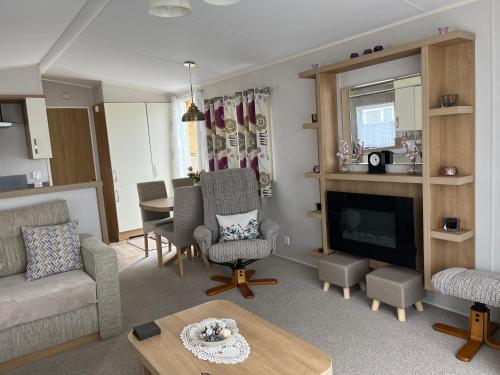 Static Caravan on the Jurassic coast at Freshwater Beach Holiday Park