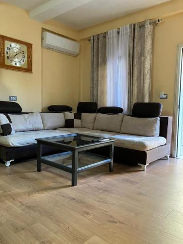 Vila Murati, Tirana