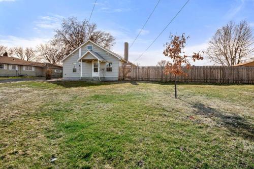 Large Fenced Yard and Outdoor Patio