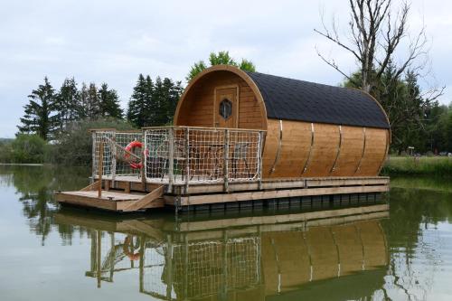 Les Cabanes Flottantes