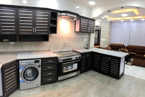 virtuve, The Pine Tree Chalet in Jerash