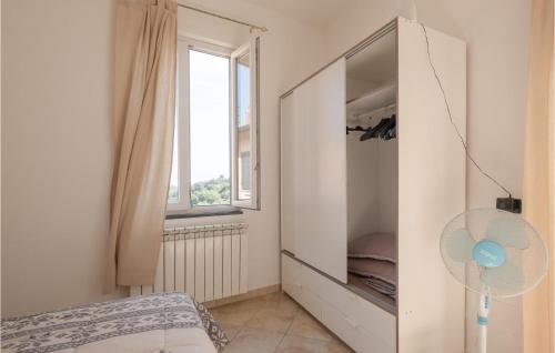 Nice Home In Borgo Doneglia With Kitchenette