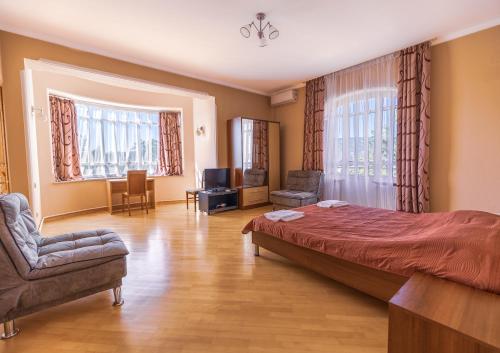 1 queen bed