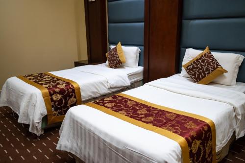Quiet Rooms 3 Serviced Apartments - image 5