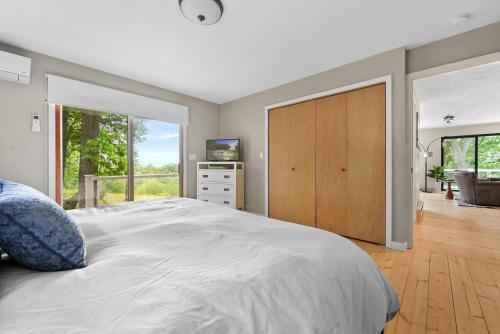 Glen Lake Ridge - image 5