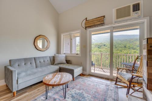 Lincoln Condo with Resort Amenities and Mountain Views