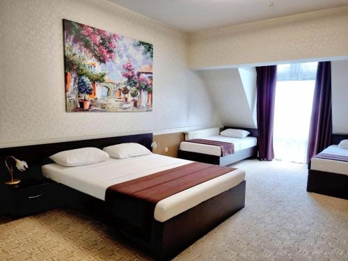 TipTop Hotel - image 9