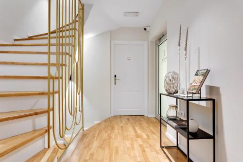 Adora Hotel - image 3