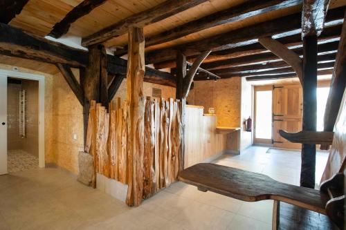 Előcsarnok, Paorra Baserria in Aia