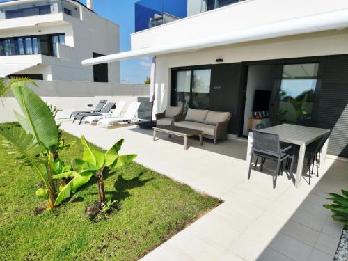 London Beach Benidorm – khách sạn tại Golf Bahia