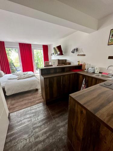 1 queen bed