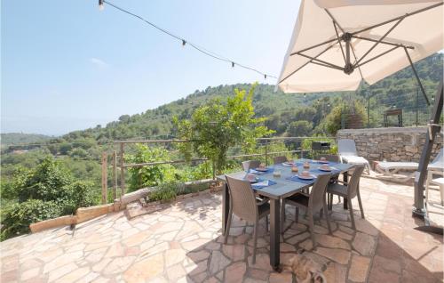 Nice Home In Borgo Doneglia With Kitchenette