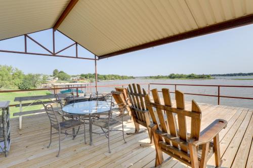 Waterfront Granbury House with Deck and Private Dock! - image 12