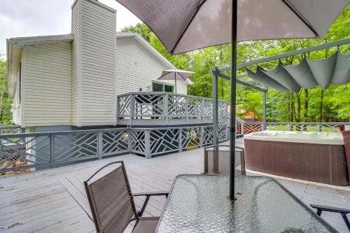 Albrightsville Home with Hot Tub - Near Big Boulder!