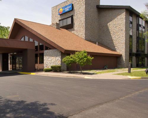 Comfort Inn & Suites Syracuse-Carrier Circle