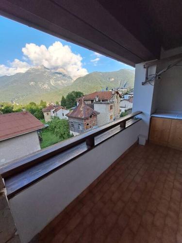  Il tuo nido sulle Dolomiti, con vista panoramica! in Calalzo