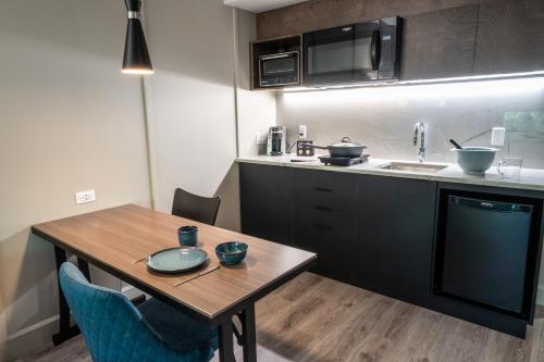 477748339 Hôtel & Suites Normandin Lévis