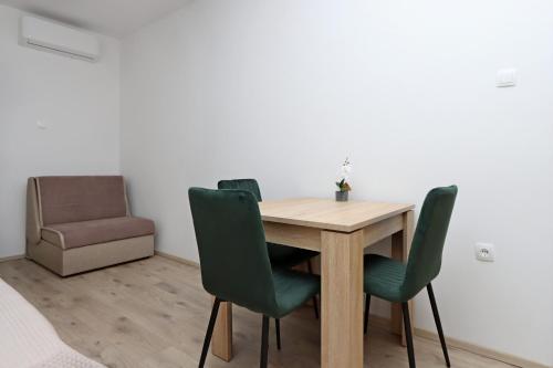 Studio Mandre 3084b - image 3