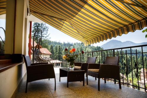 Charming Villa in a Private Mountain Resort in 蒂米蘇爾德約斯