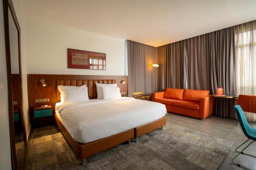 room detail thumbnail 0