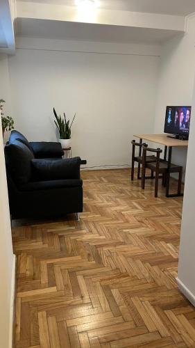 Shared lounge/TV area, Hermoso departamento recien restaurado - Caballito in Caballito