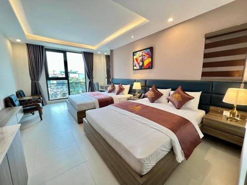 2 queen beds