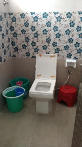 Rainbow Guest House - image 3