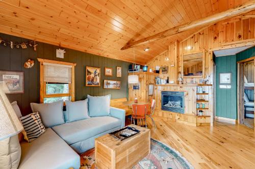 Scott's Twin Lakes Resort - Cinco Cabin
