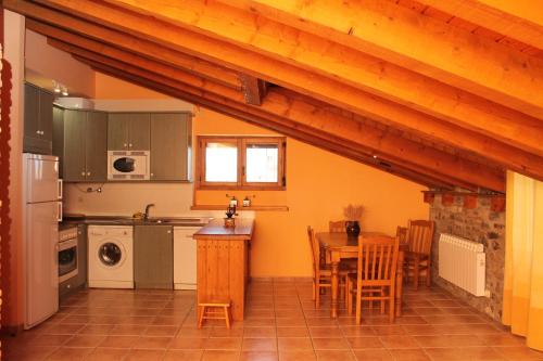 Létesítmények, Apartamentos Clavería (Apartamentos Claveria) in Biniés