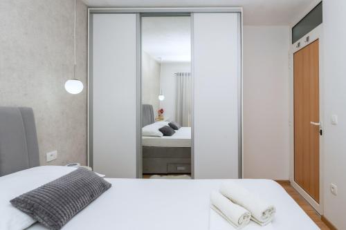 Three-Bedroom Apartment image 6