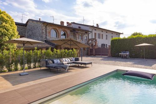 Swimming pool, Villa Mocasina - 25 m Pool in Calvagese della Riviera