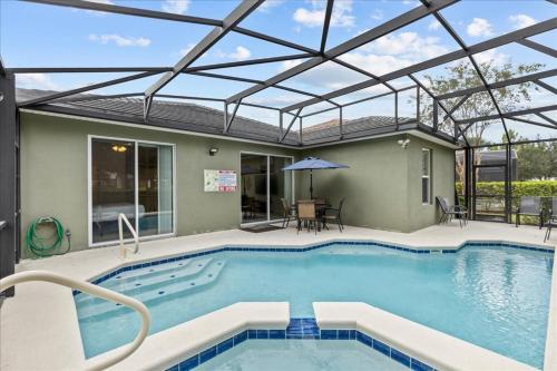 Fun In The Sun 5 Bed 5 Bath - Pool Near Disney home in Davenport, USA