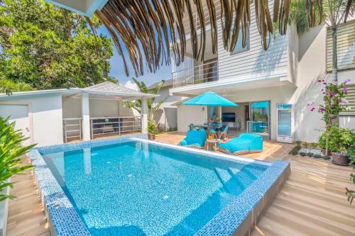 4-bdr luxury villa at a villa resort with beach club and concierge service