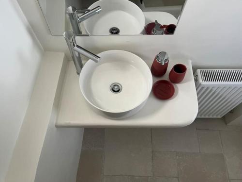 Bathroom, Cozy, spacious, newly renovated flat in Adamas in Milos Island