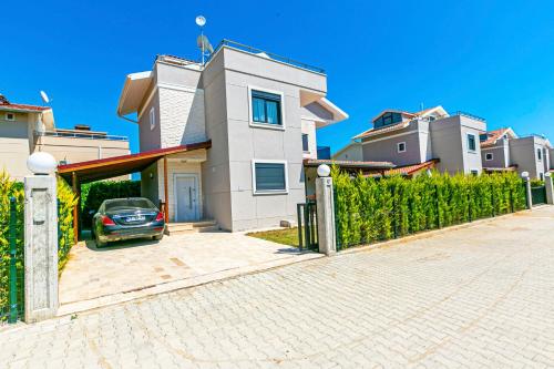 Paradise Town Villa Sean - image 11